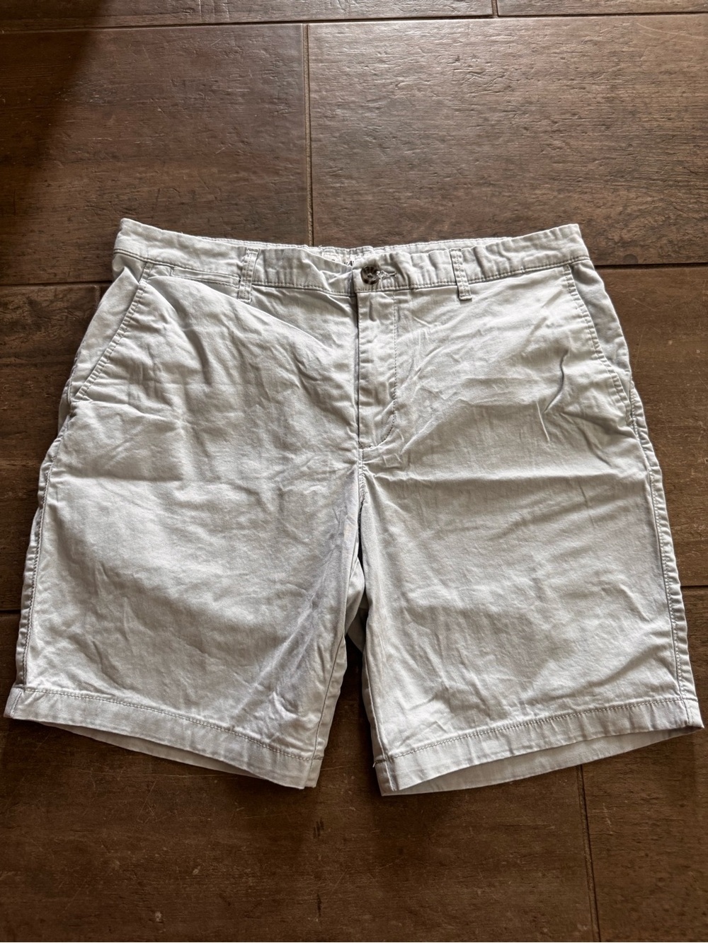 Goodfellow & Co Light Grey/Gray Cotton “The Every Wear Short”, Size 34